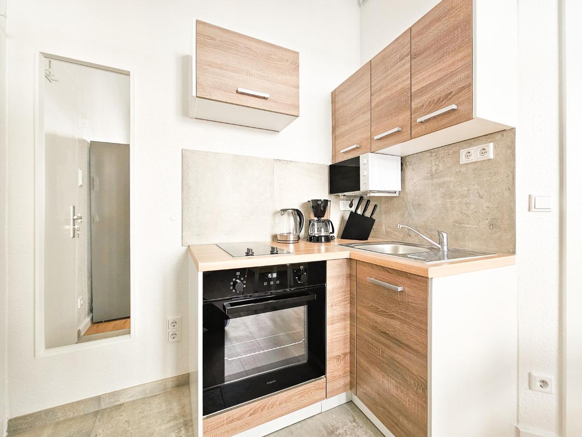Raj Living - Studio Wohnungen - 15 Min Zur Messe Dus Düsseldorf Dış mekan fotoğraf