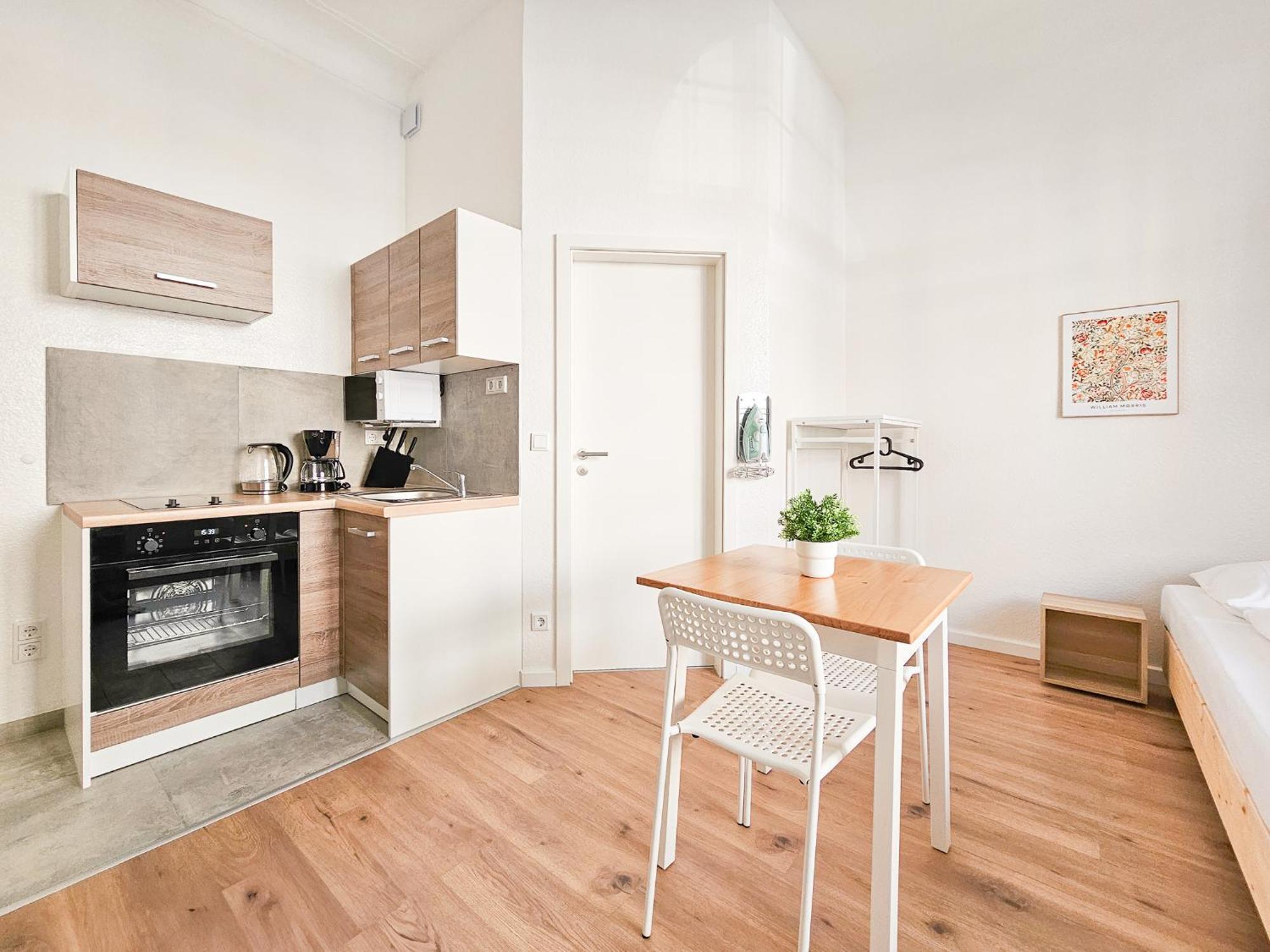Raj Living - Studio Wohnungen - 15 Min Zur Messe Dus Düsseldorf Dış mekan fotoğraf